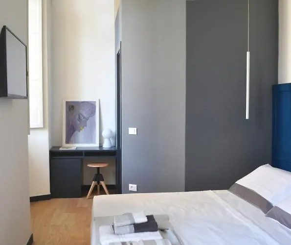 Da Dome Charm Πανσιόν