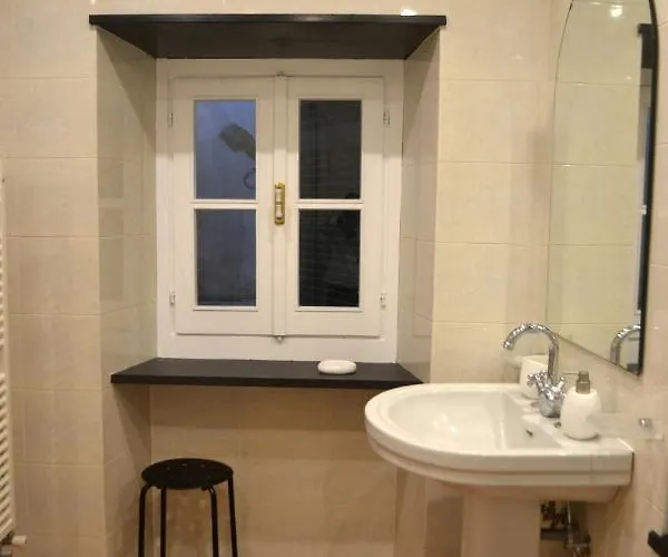 Da Dome Charm Πανσιόν